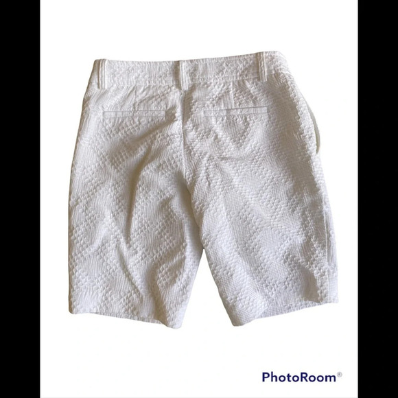 Trina Turk White Beehive Textured Shorts Sz 2 - Picture 2 of 6